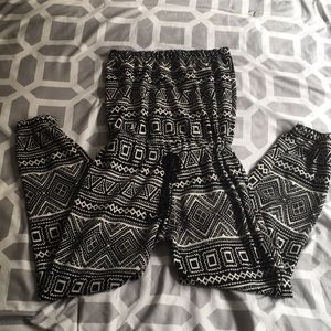 Black and white patterned strapless romper